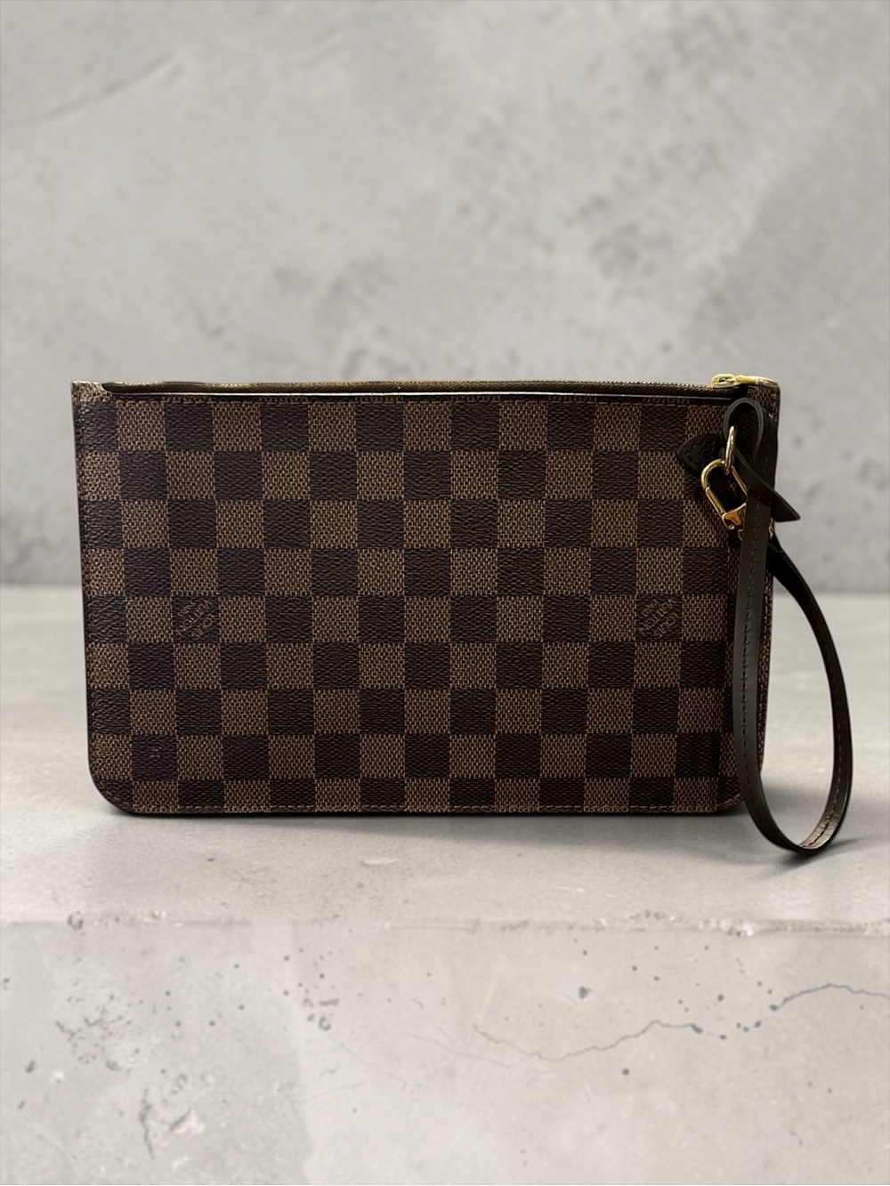 Louis Vuitton Neverfull MM/GM Pochette Damier Ebene Wristlet